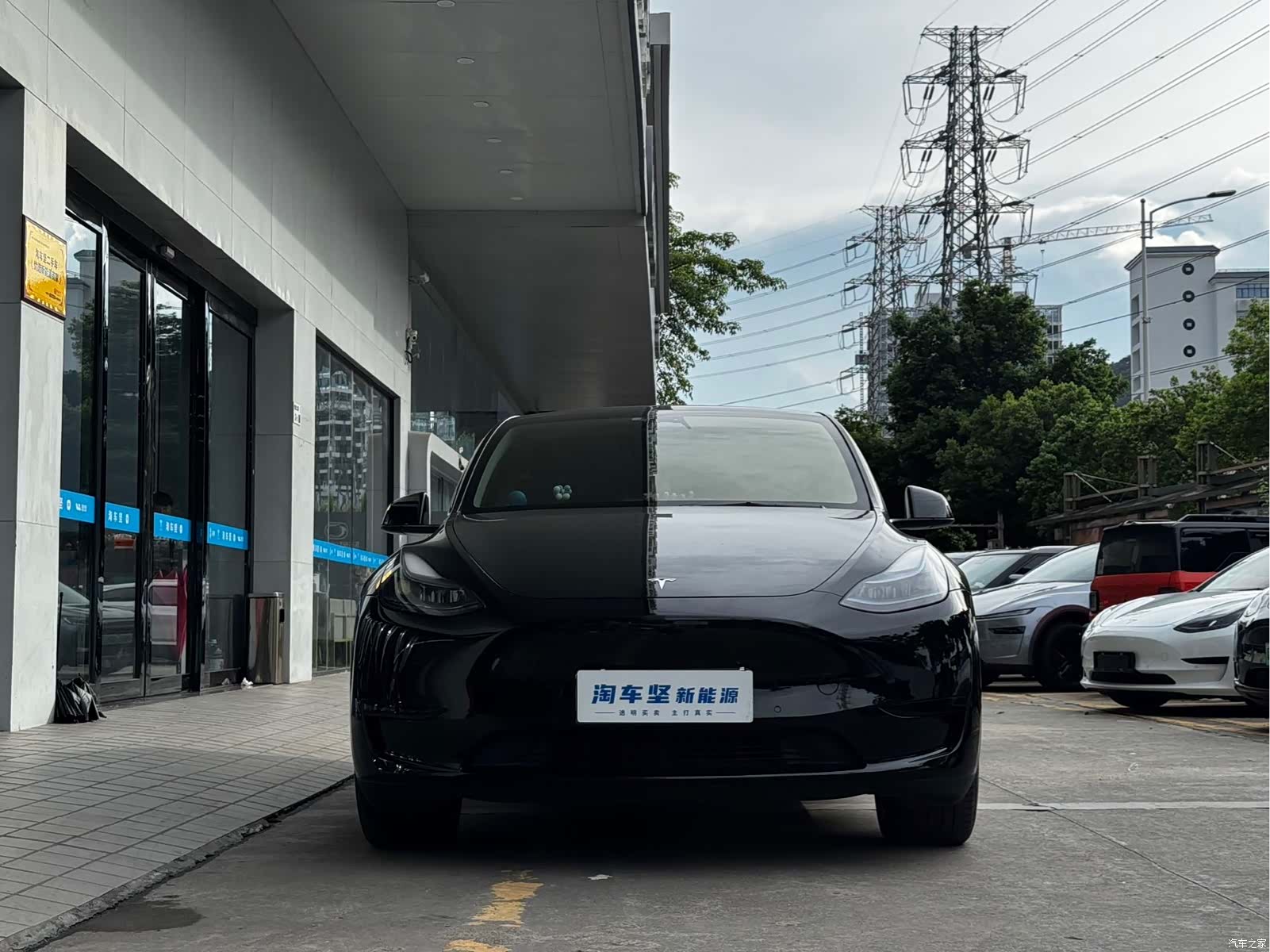 Tesla Model Y, 2023 6