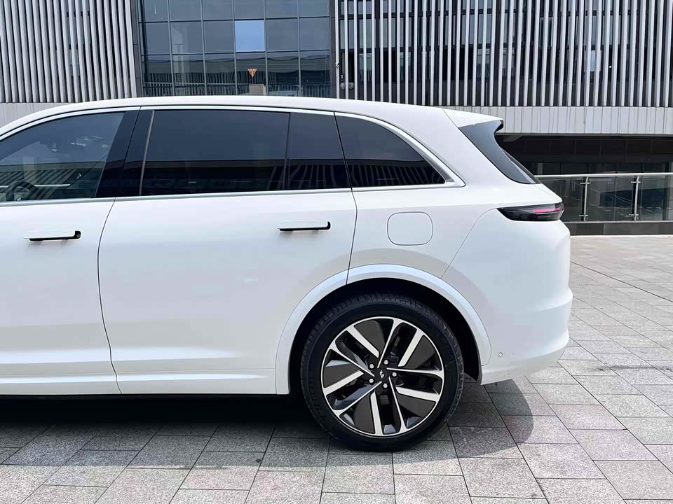 Li Auto Ideal L7