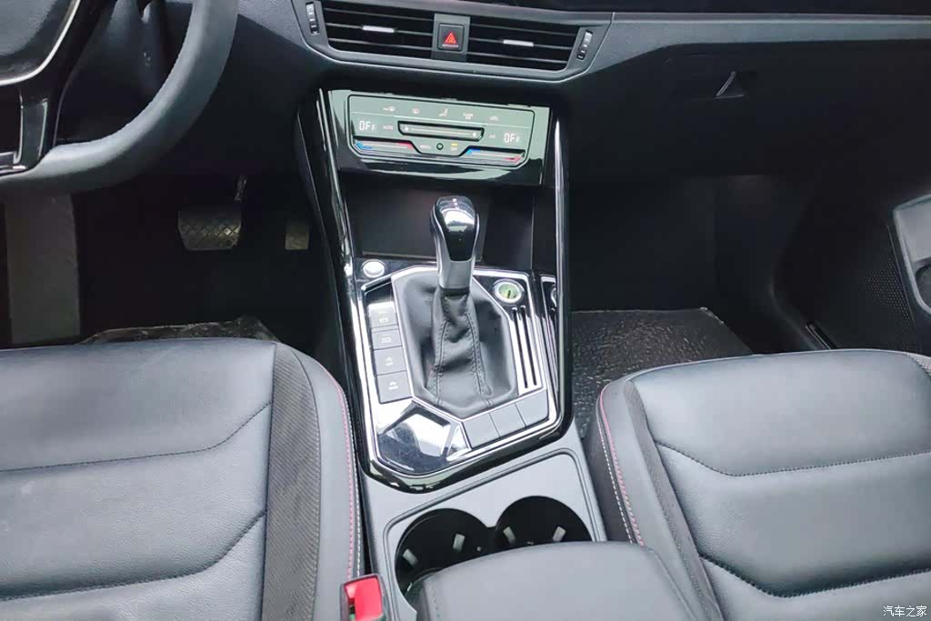 Volkswagen Tayron, 2022 16