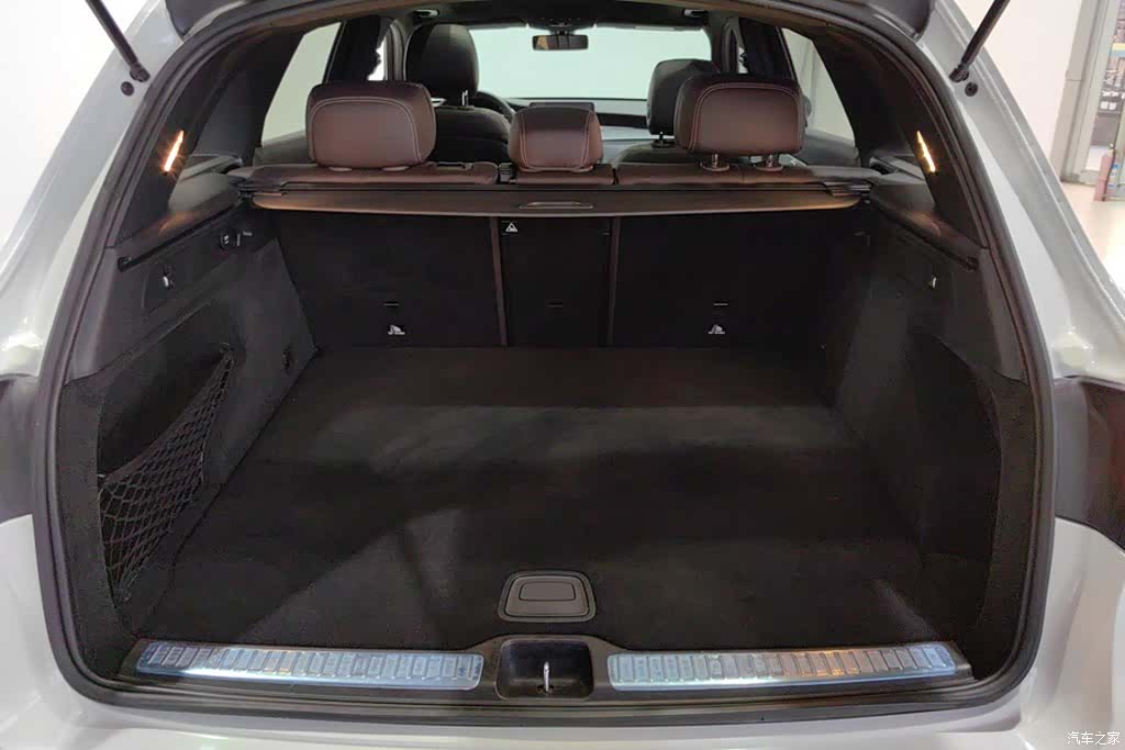 Mercedes-Benz GLC, 2021 4