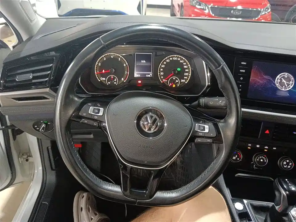 Volkswagen Sagitar