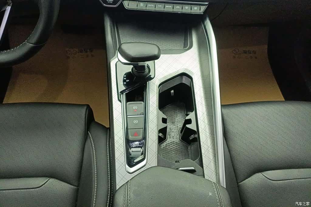Geely Preface, 2023 16