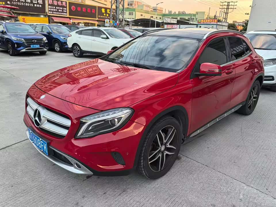 Mercedes-Benz GLA