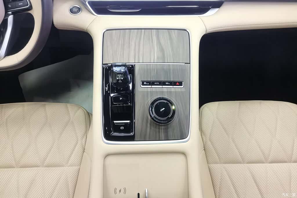 Geely Xingyue L, 2024 16