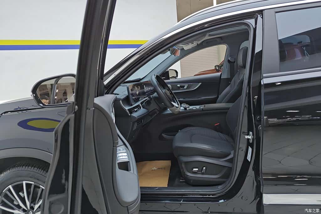 Chery Tiggo 8, 2024 9