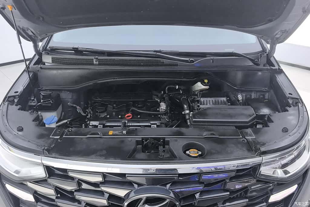 Hyundai Custo, 2022 10