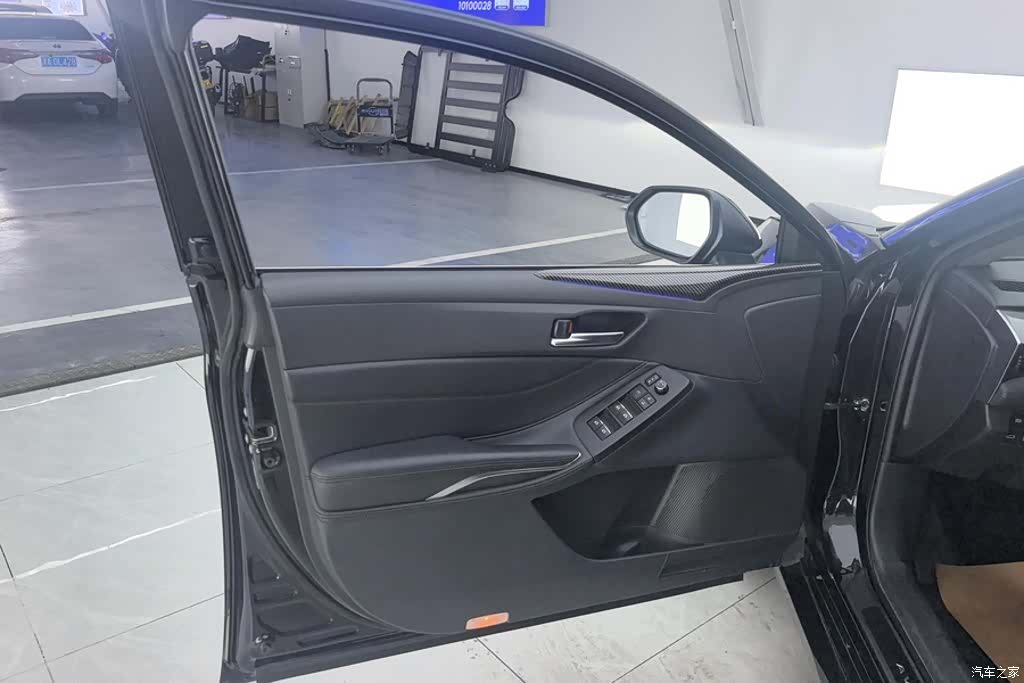 Toyota Avalon, 2021 7