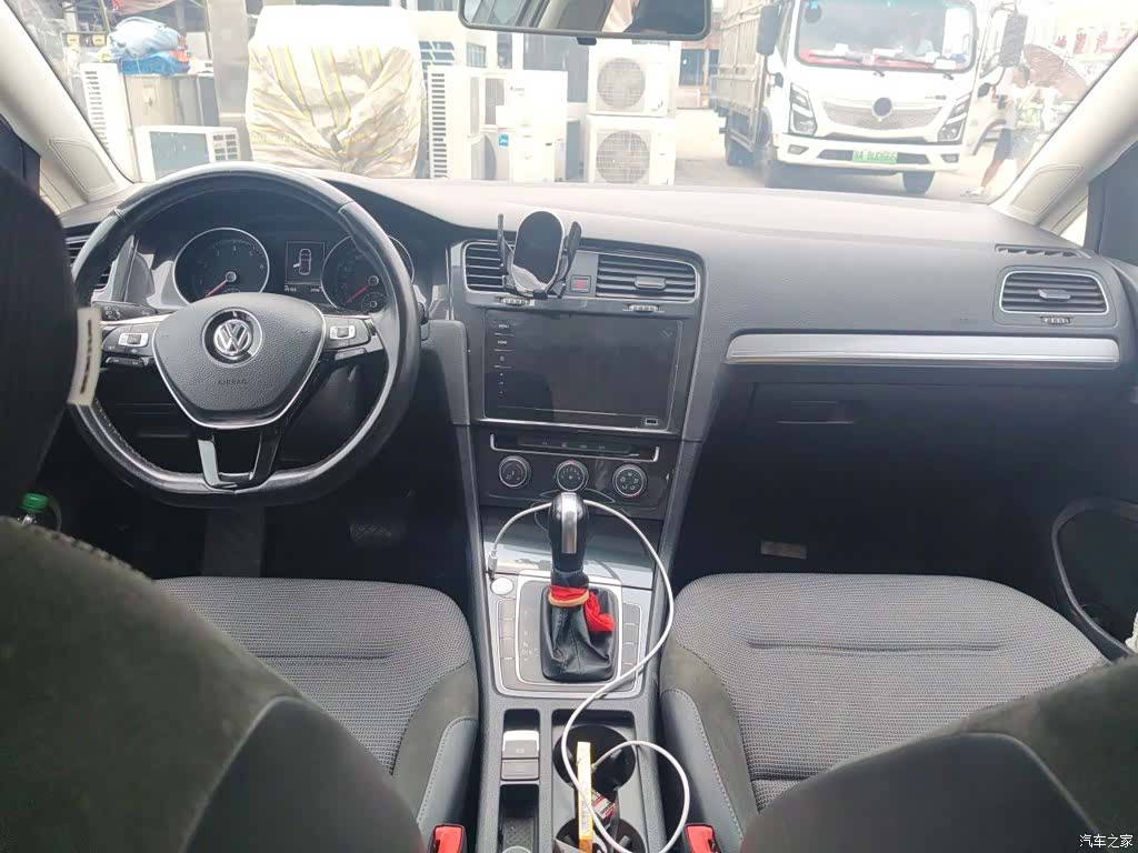 Volkswagen Golf, 2020 все фото