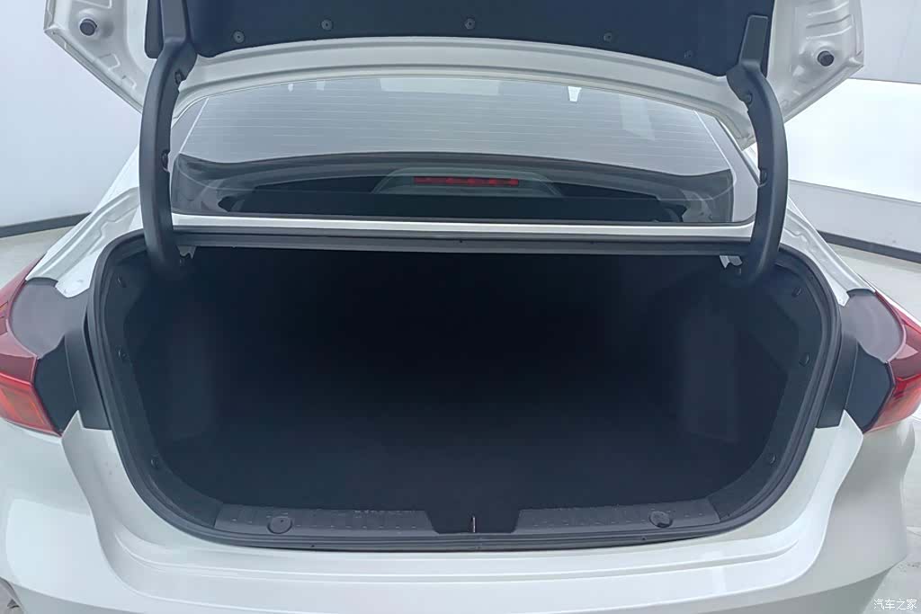 Changan Eado, 2021 4