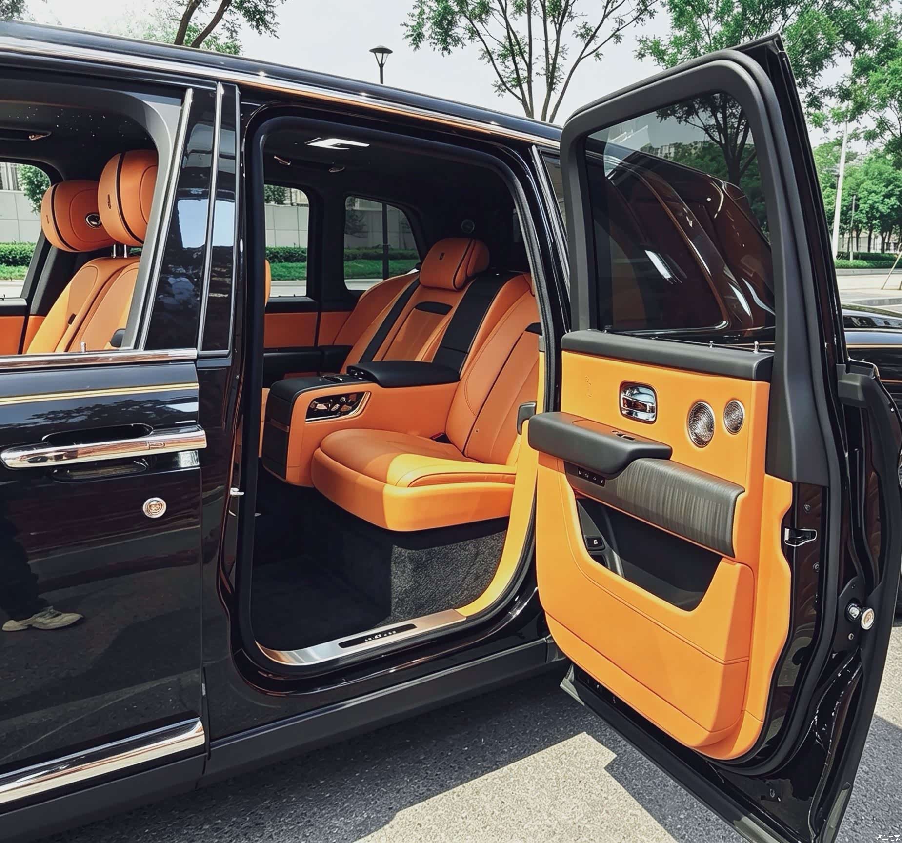 Rolls-Royce Cullinan, 2023 6