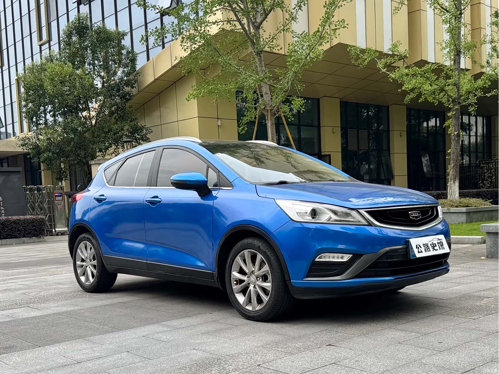 Geely Emgrand, 2017 8