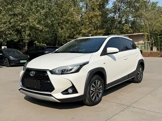 Toyota YARiS L 2021 — купить из Китая под заказ