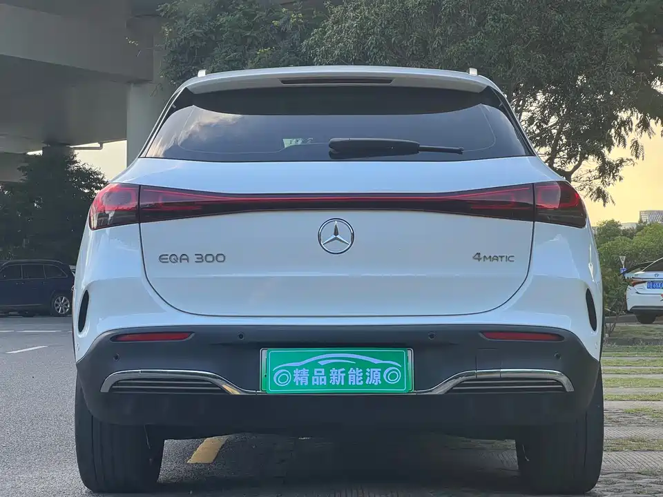 Mercedes-Benz EQA