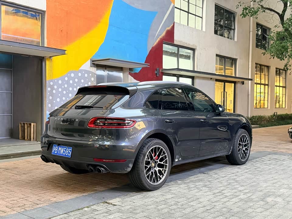 Porsche Macan