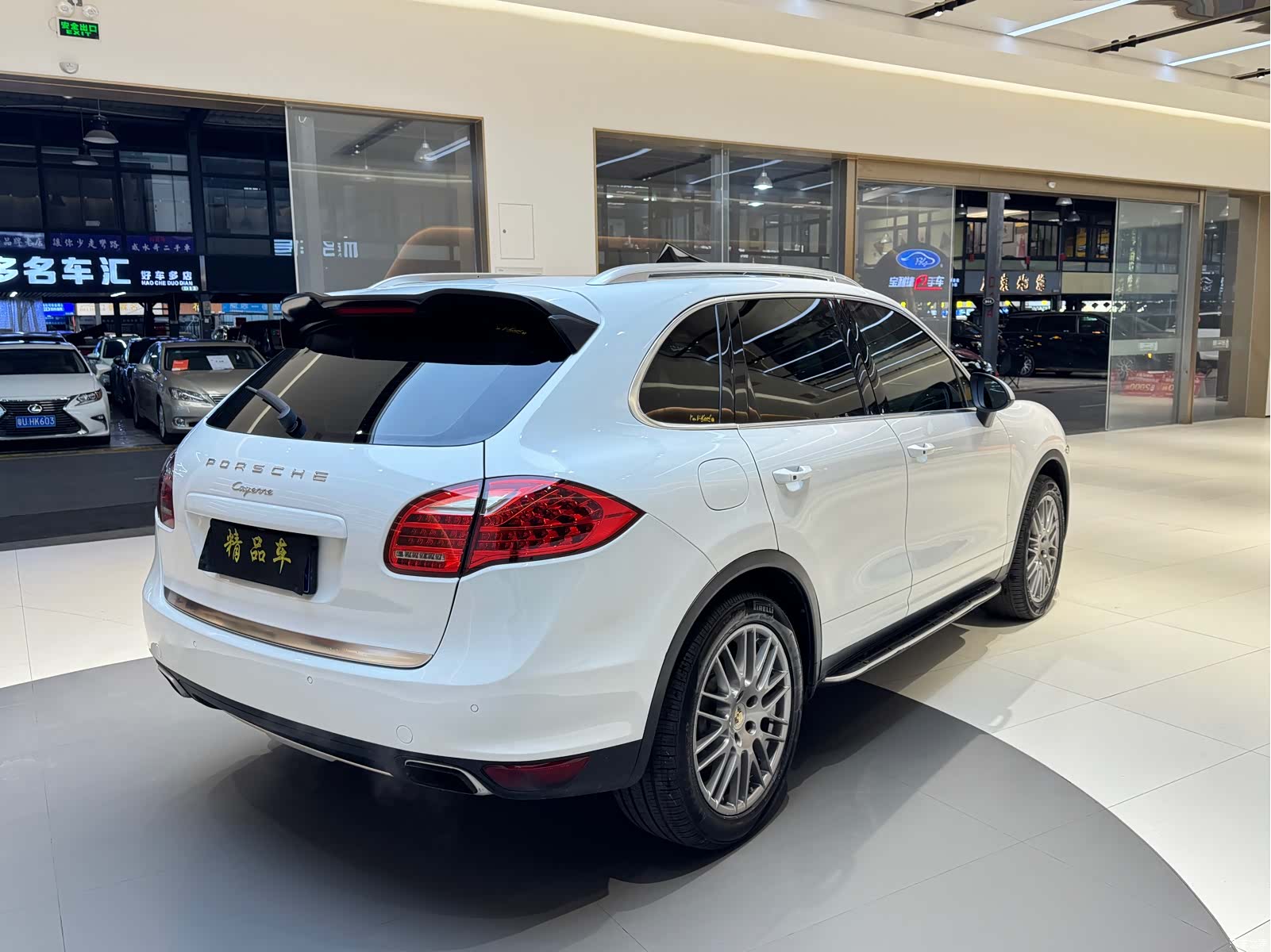 Porsche Cayenne, 2012 7