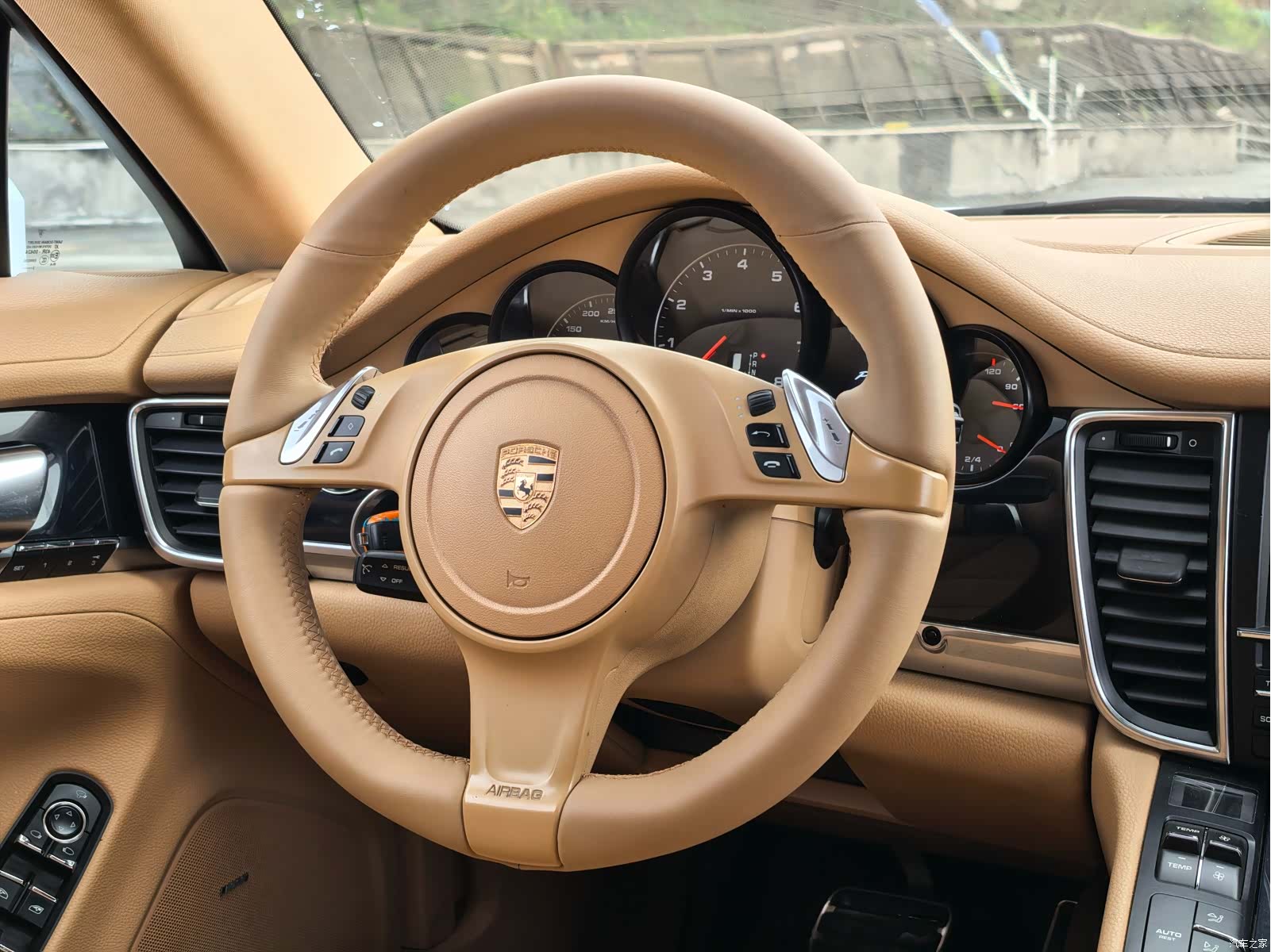 Porsche Panamera, 2014 9