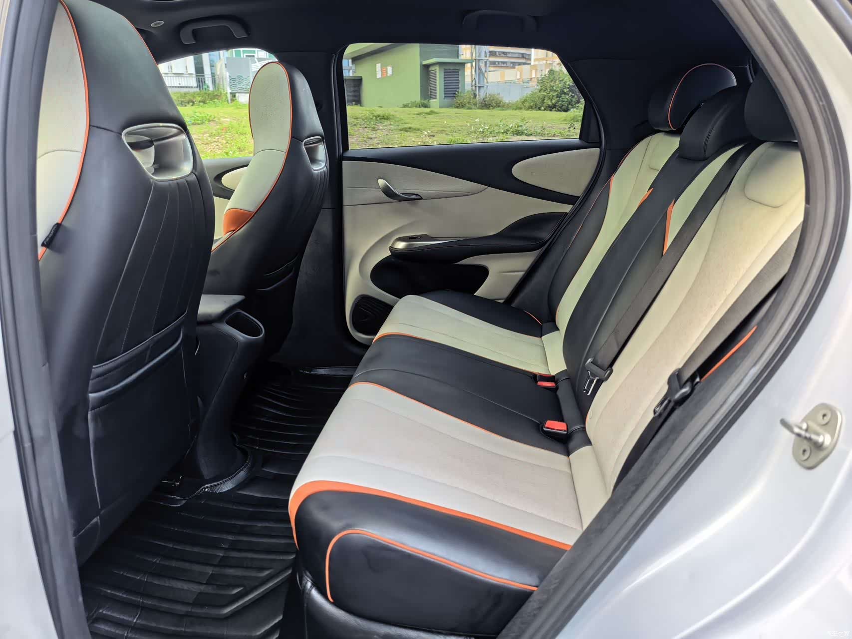 BYD Dolphin, 2022 6