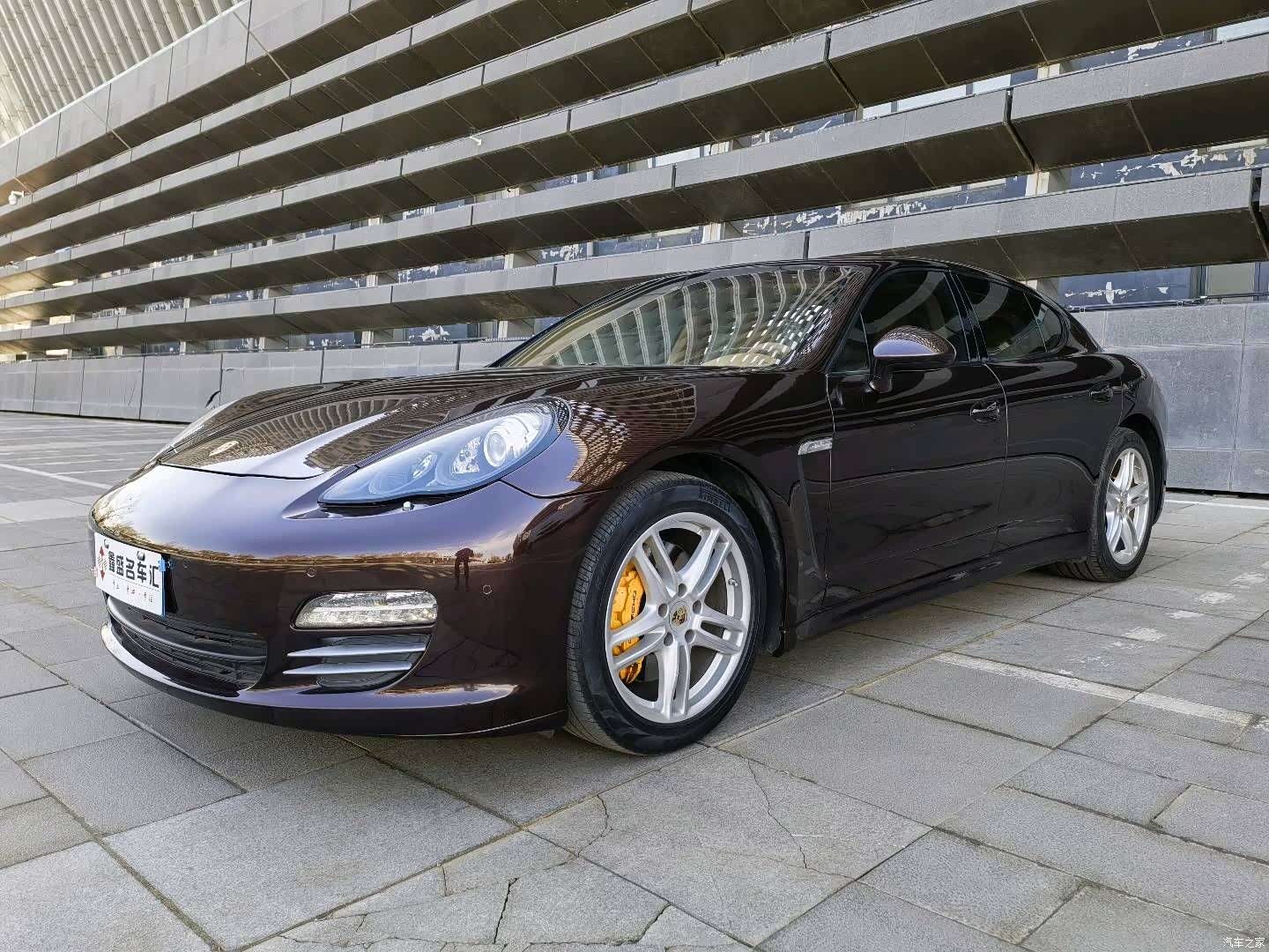 Porsche Panamera, 2011 1