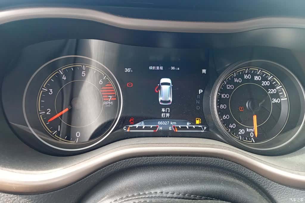 Jeep Cherokee, 2017 14