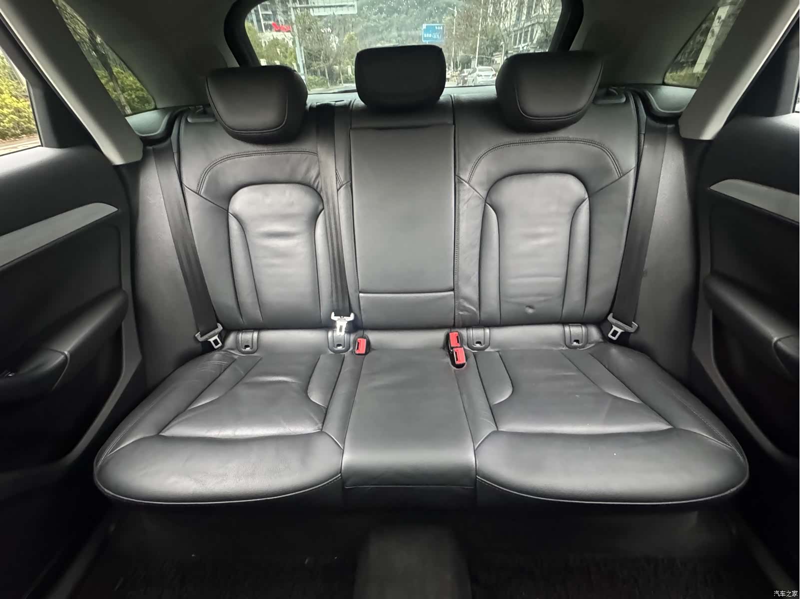 Audi Q3, 2013 26