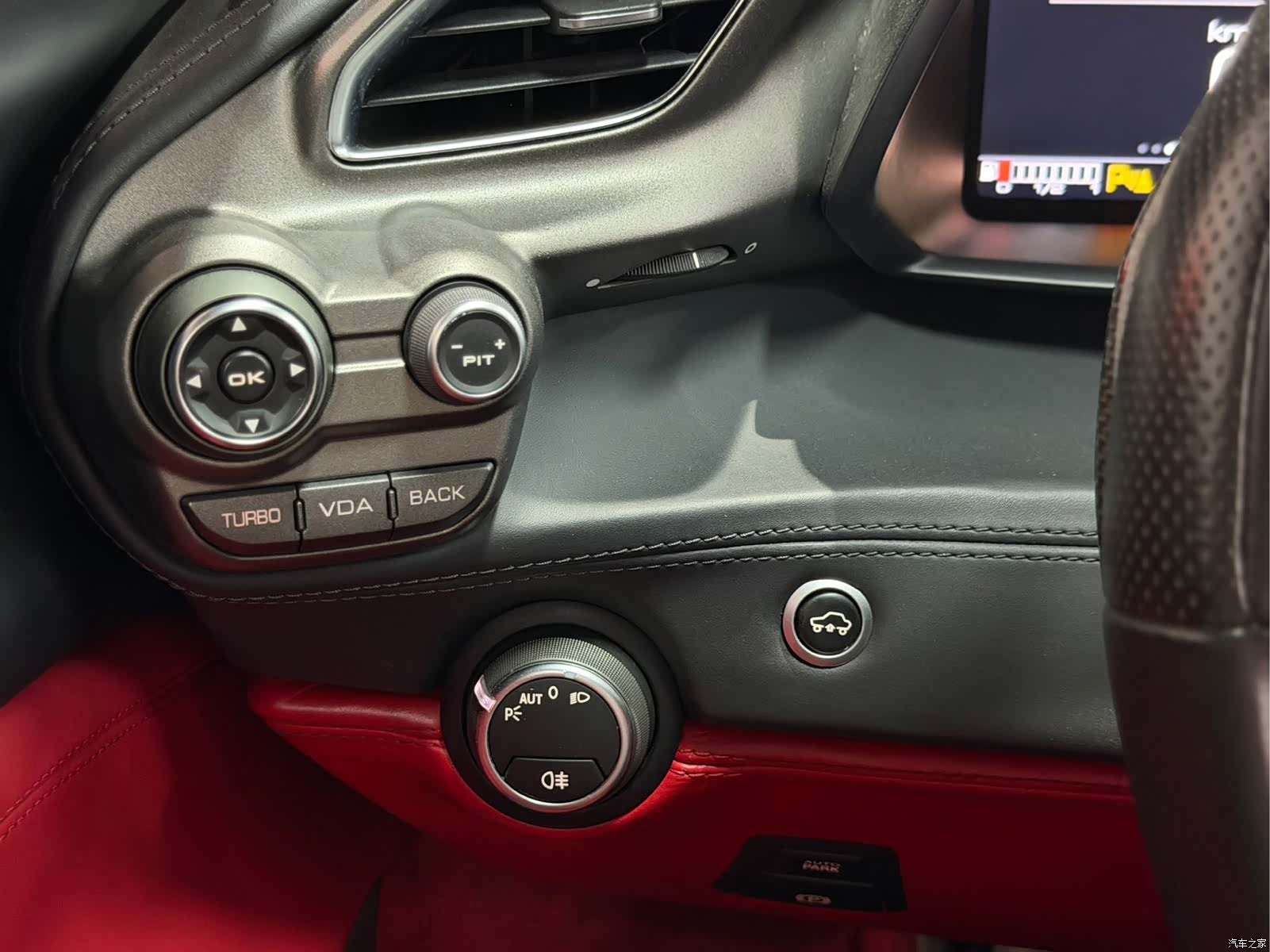 Ferrari 488, 2016 15