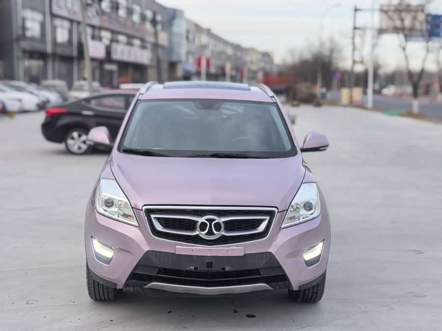 BAIC X65 2015, фото 2