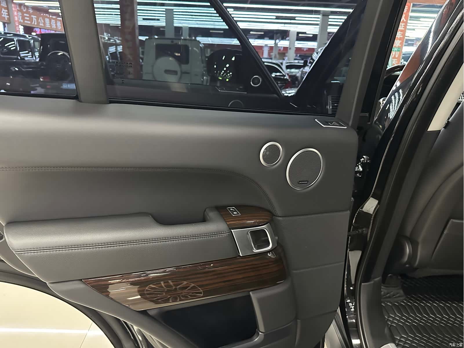 Land Rover Range Rover, 2016 13
