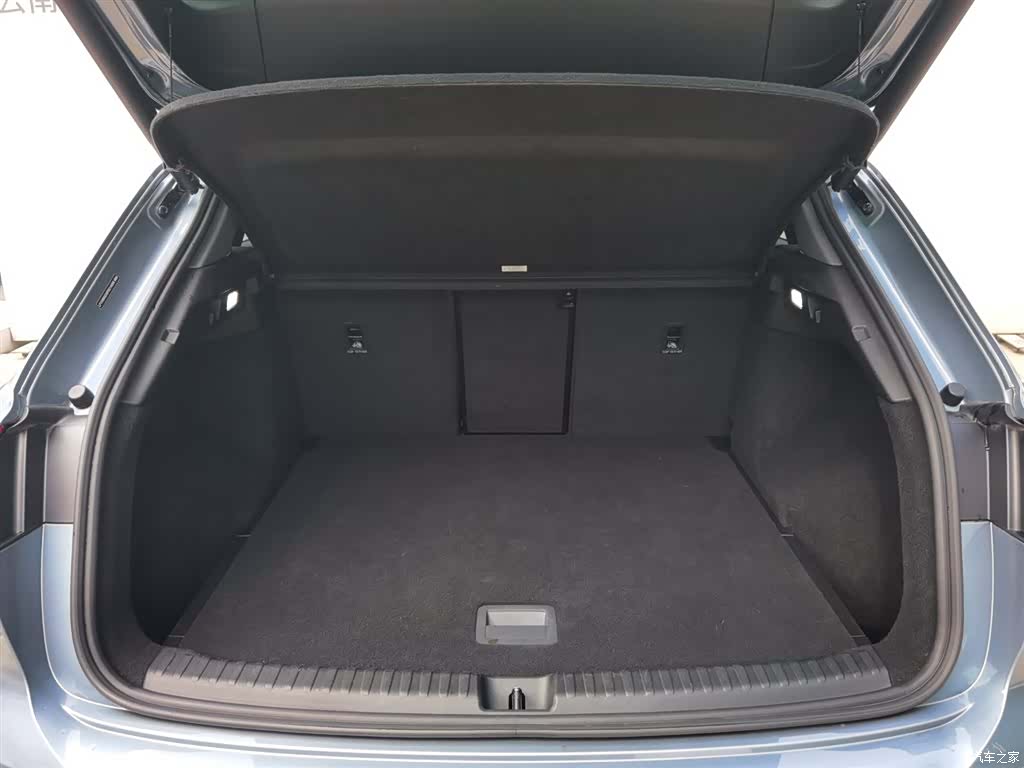 Audi Q4 e-tron, 2023 7