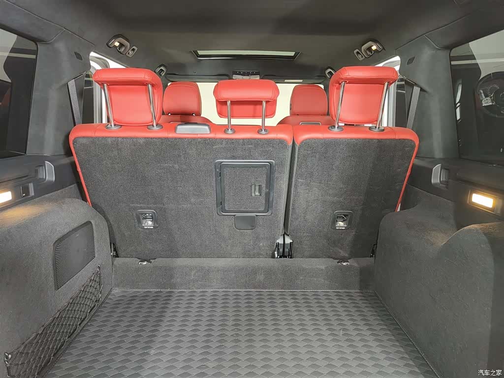 Mercedes-Benz G-Class, 2024 15