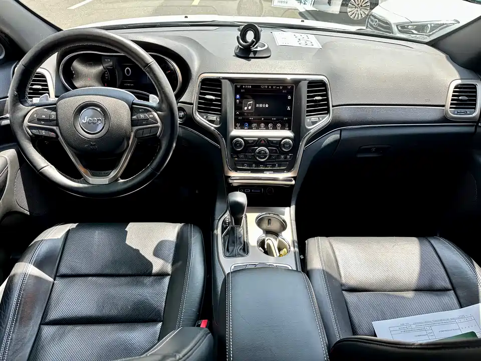 Jeep Grand Cherokee Jeep Grand Cherokee
