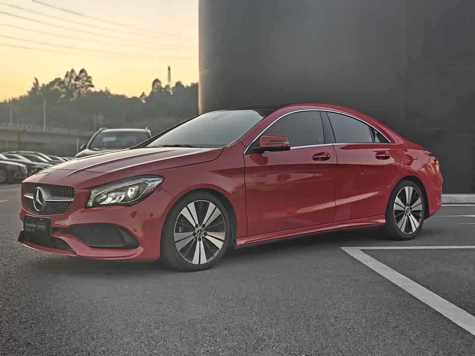 Mercedes-Benz CLA