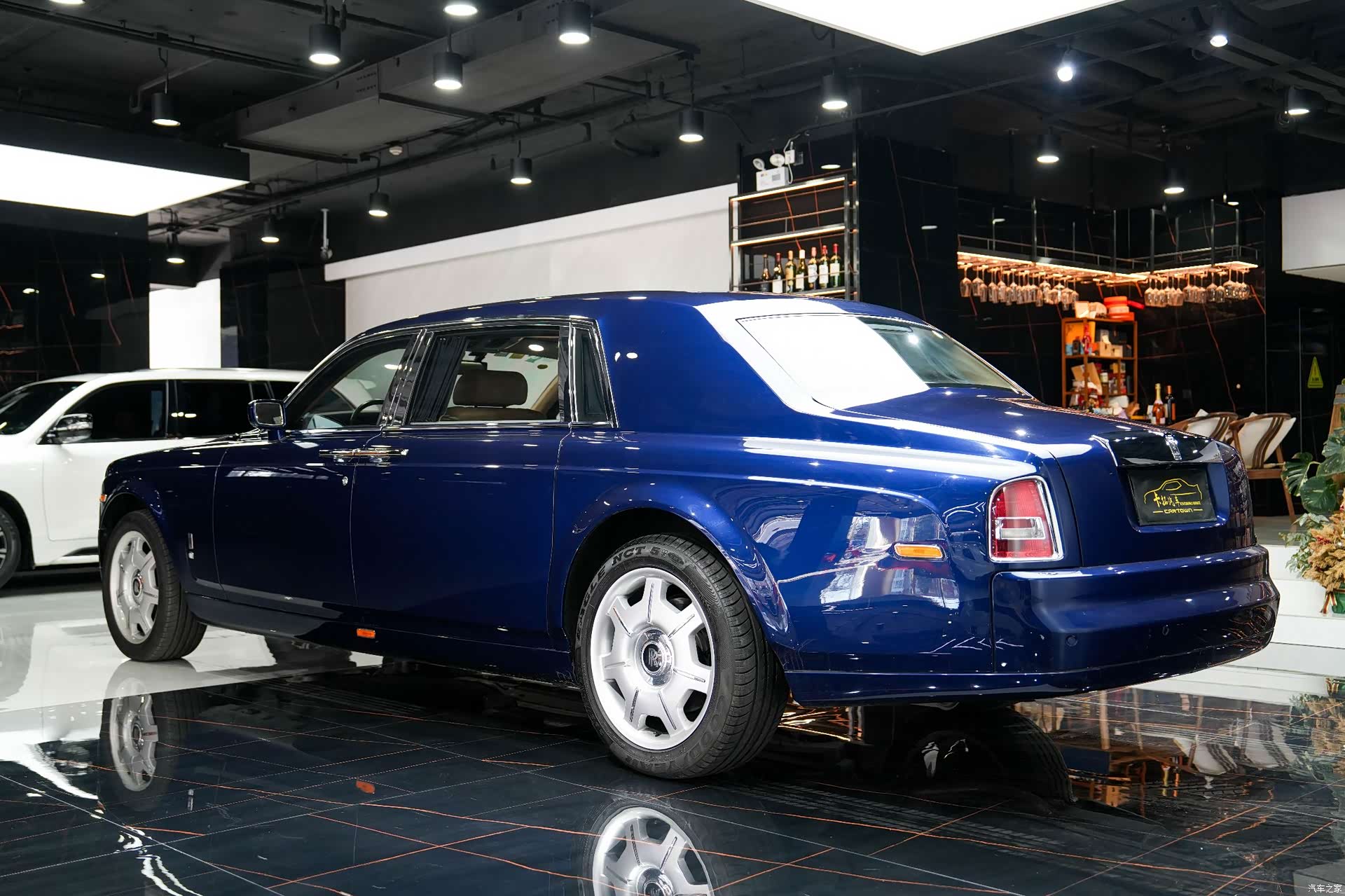 Rolls-Royce Phantom, 2008 12