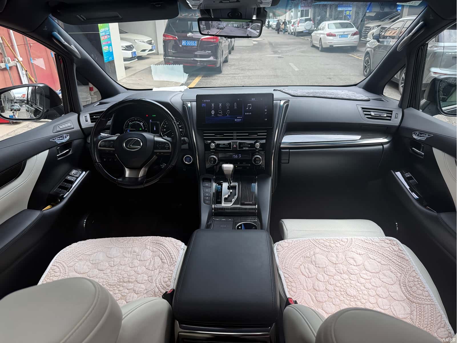 Lexus LM, 2022 12