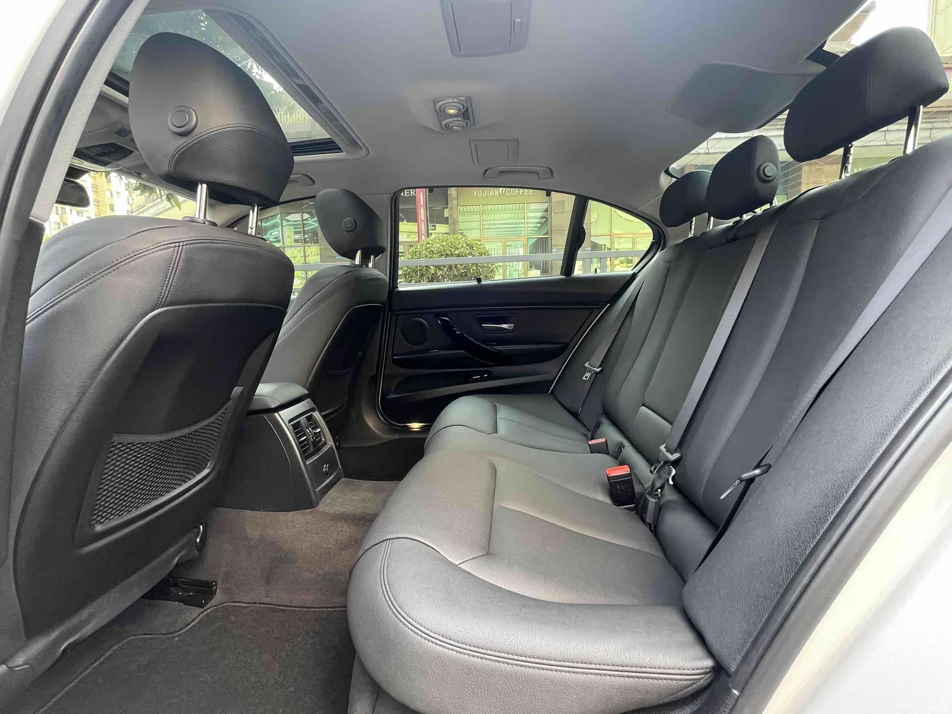BMW 3 Series, 2018 12