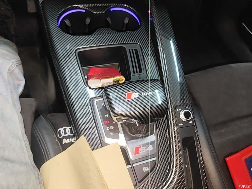Audi A4L, 2021 10