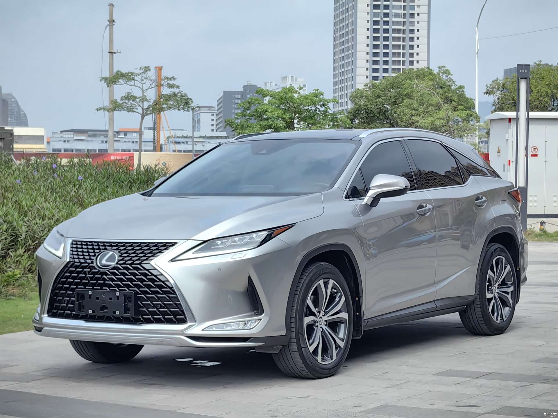Lexus RX, 2022 1