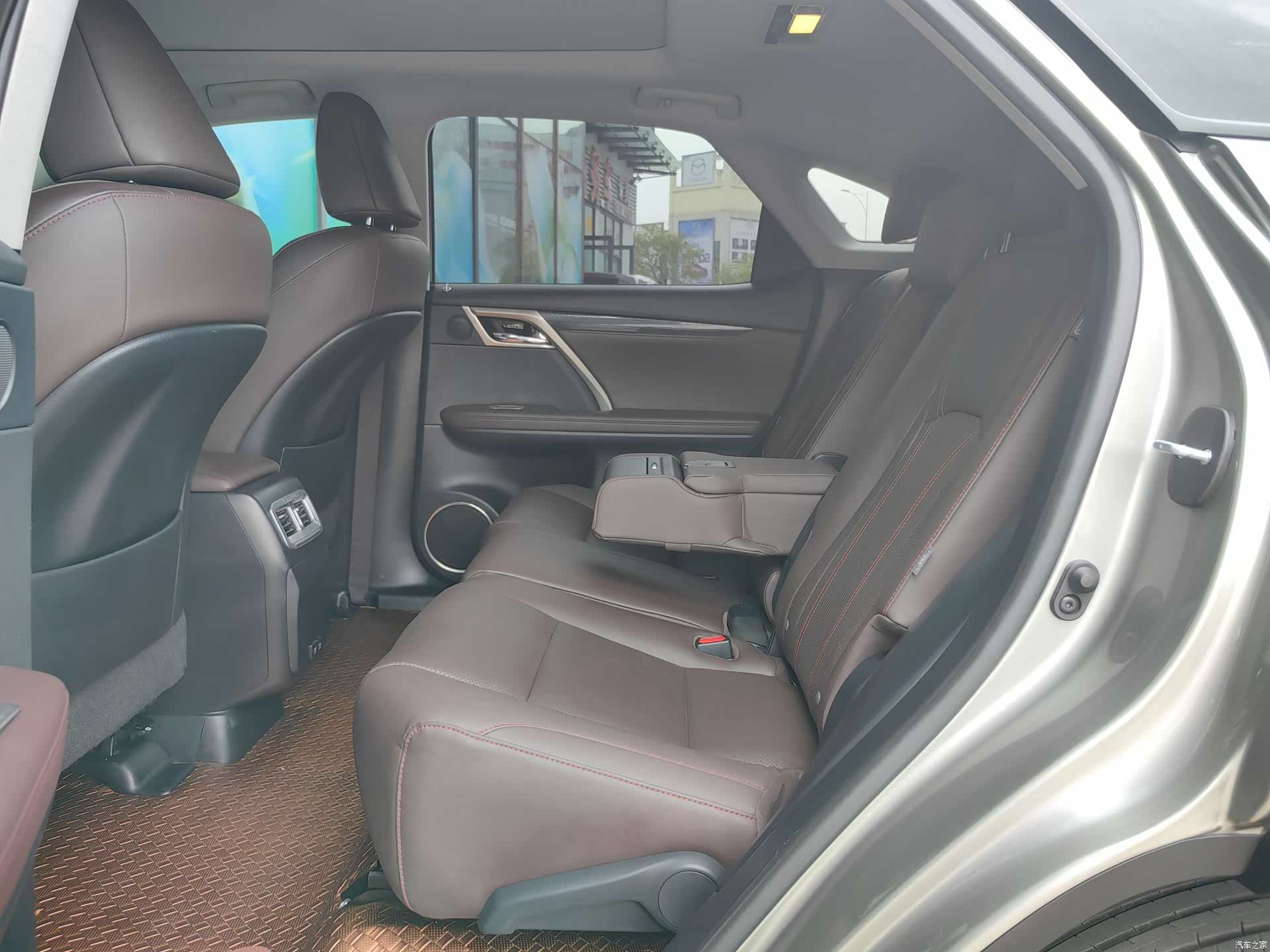 Lexus RX, 2022 9