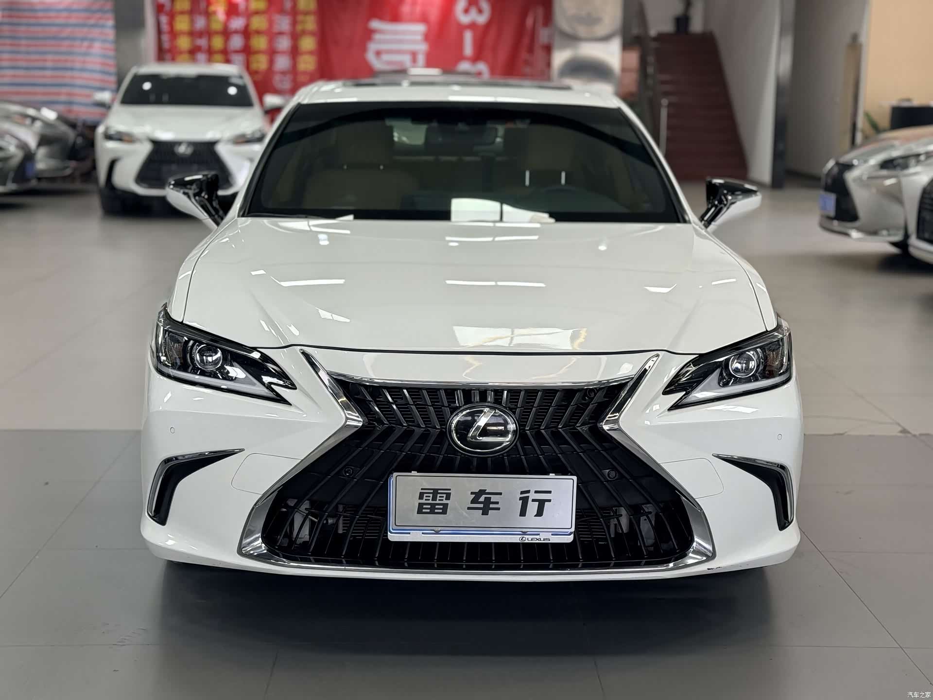 Lexus ES, 2023 2