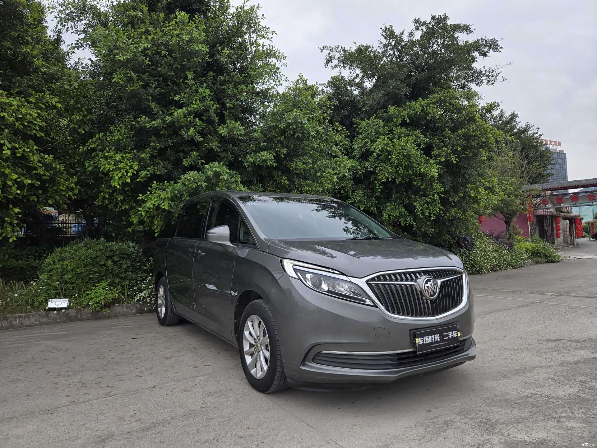 Buick GL8, 2018 3