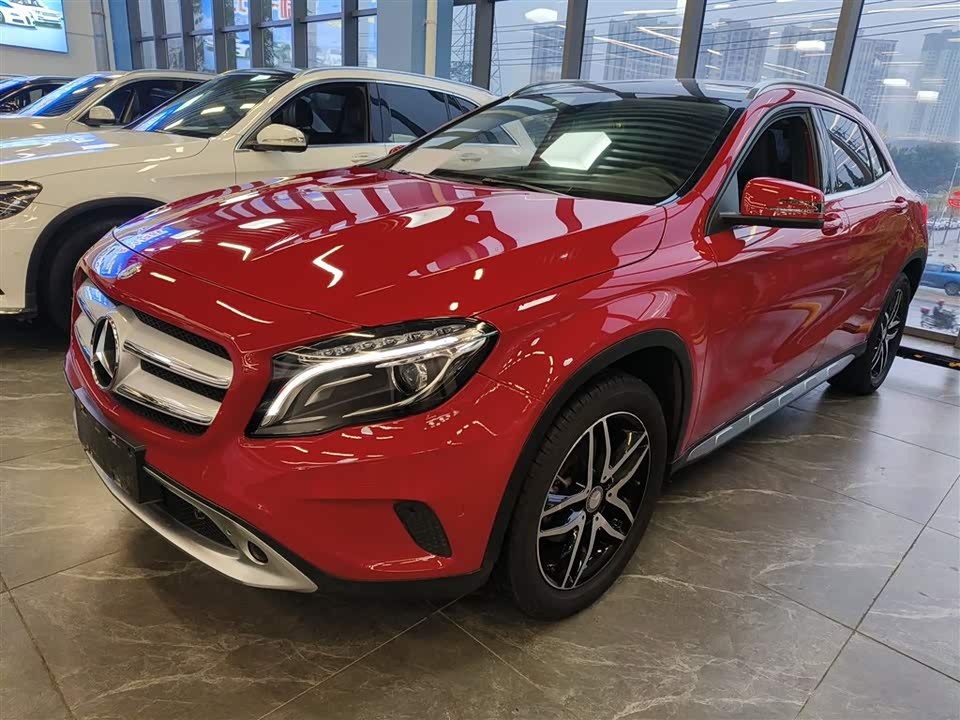 Mercedes-Benz GLA
