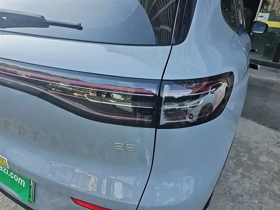 Geely Galaxy Galaxy E5