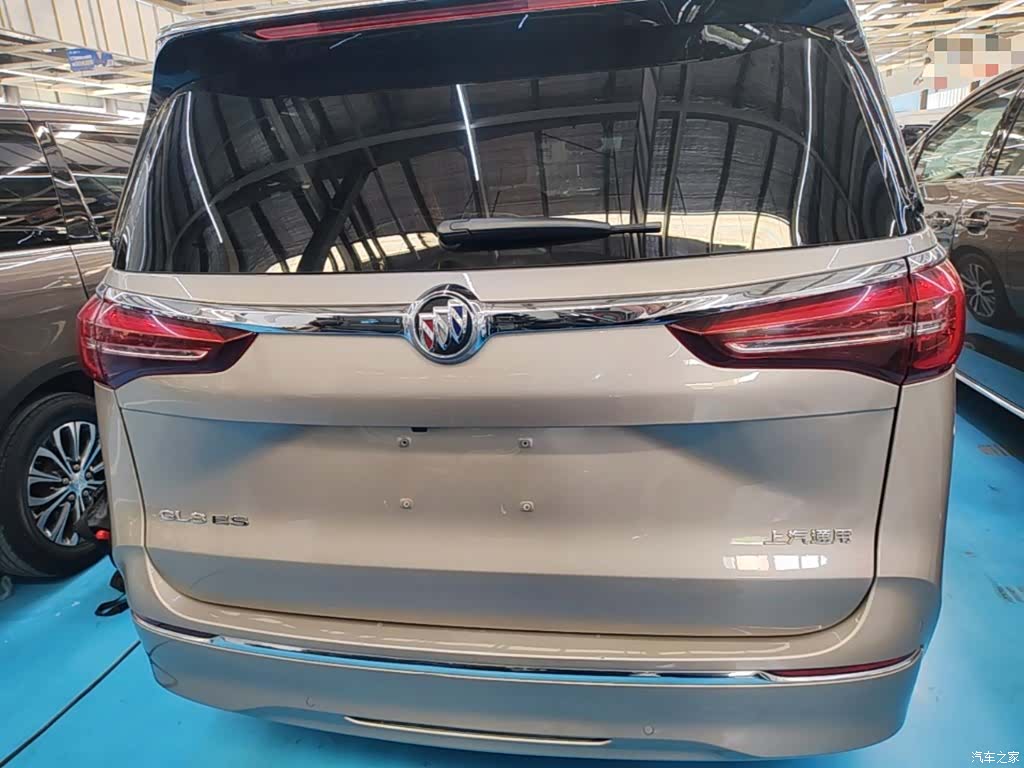 Buick GL8, 2023 4