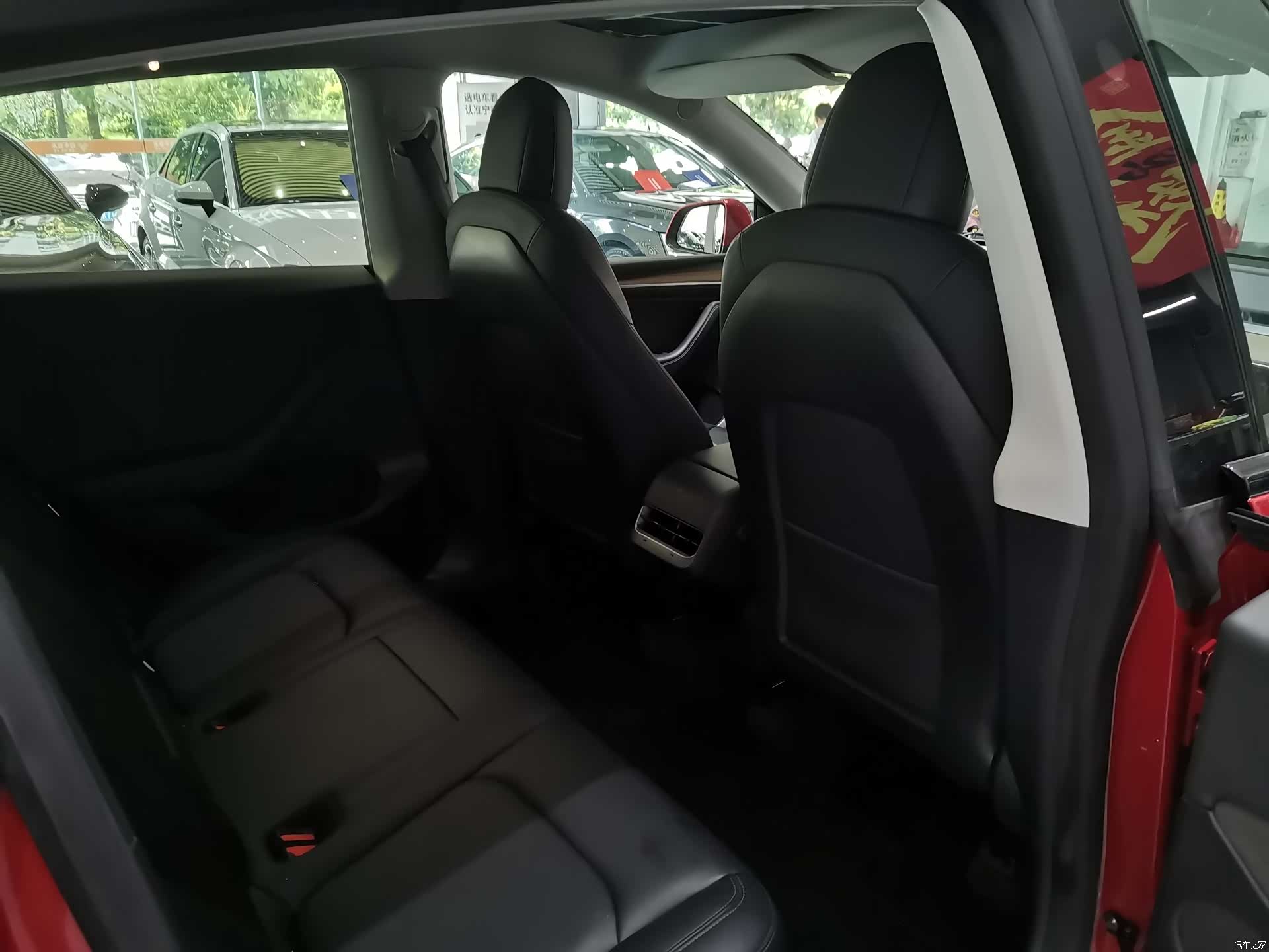 Tesla Model Y, 2022 23