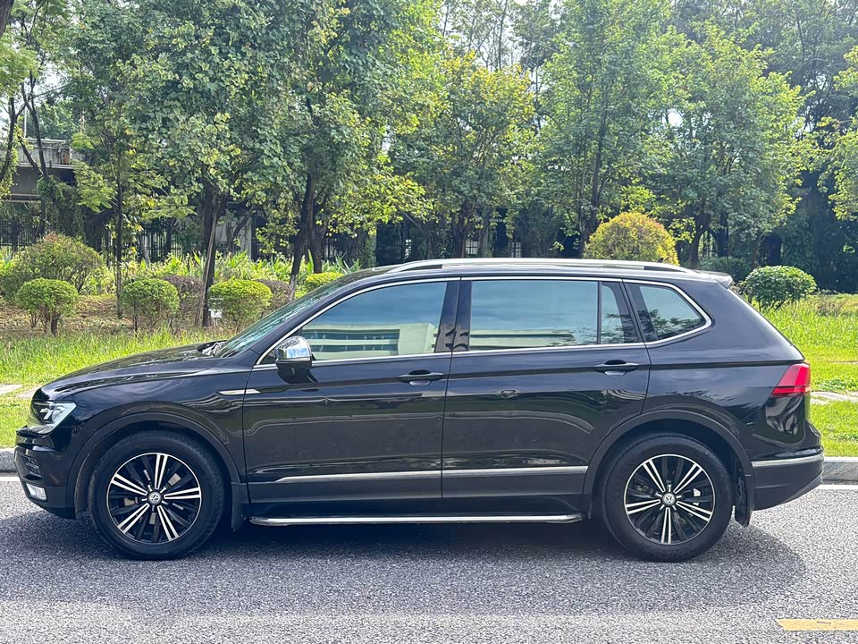 Volkswagen Tiguan L