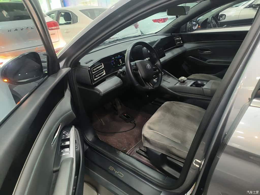 BYD Qin, 2025 16