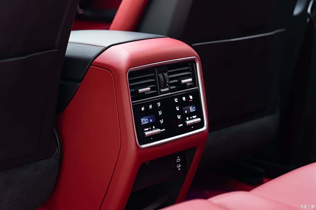 Porsche Cayenne, 2021 11