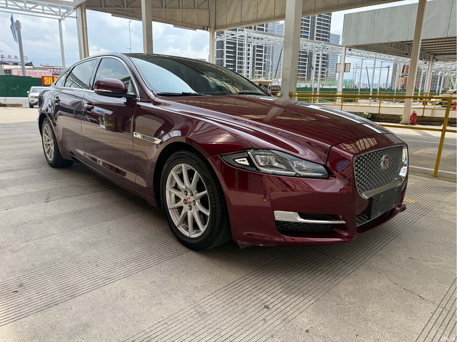 Jaguar XJ, 2018 6