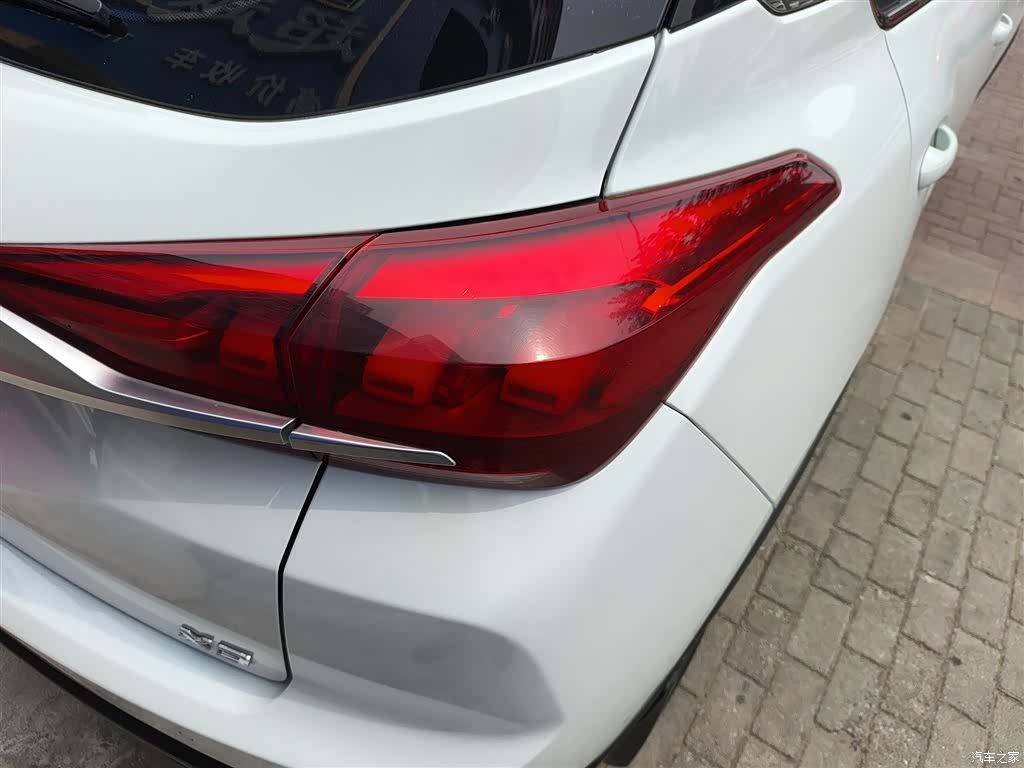 BAIC X3, 2020 10
