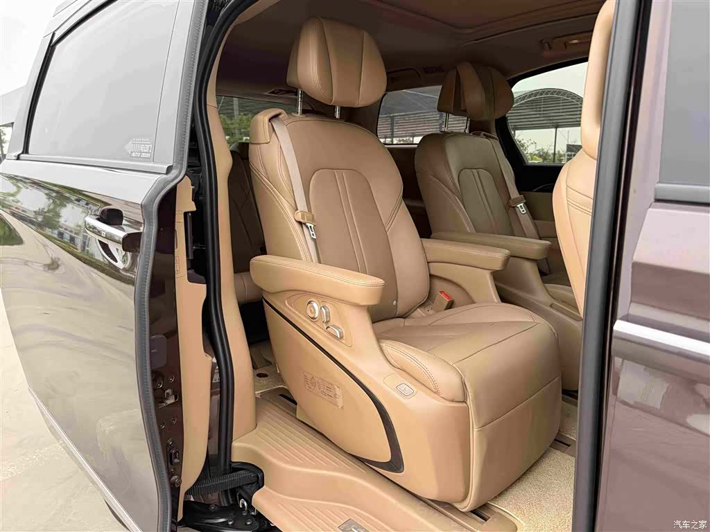 Buick GL8, 2021 12