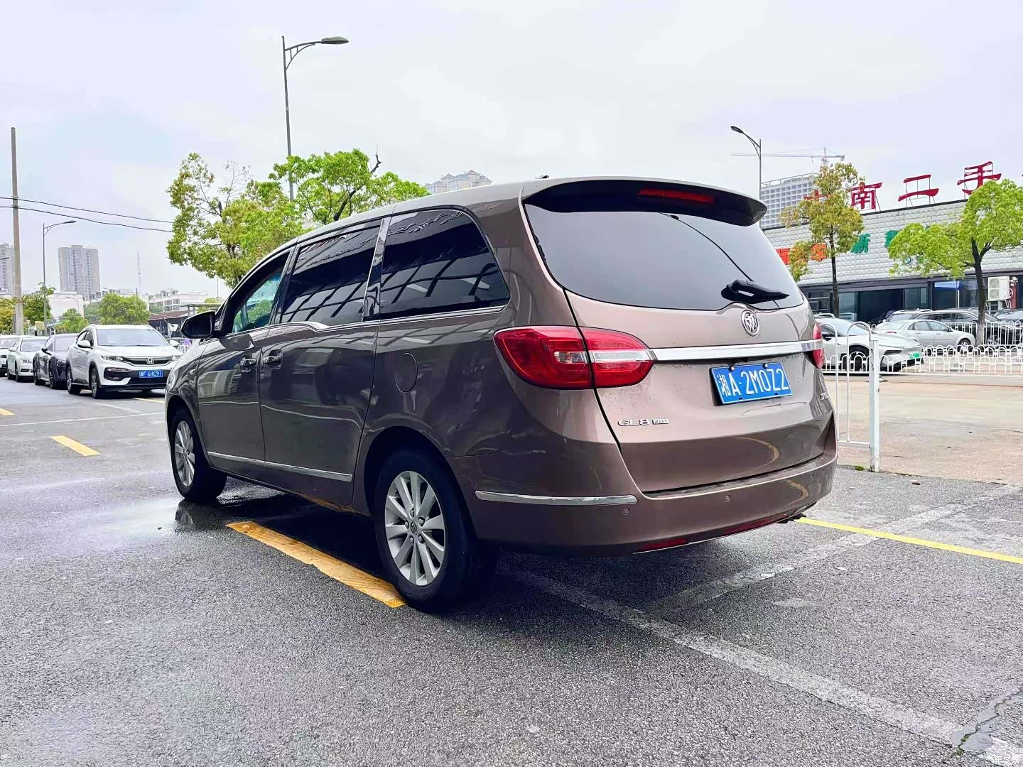 Buick GL8, 2020 4